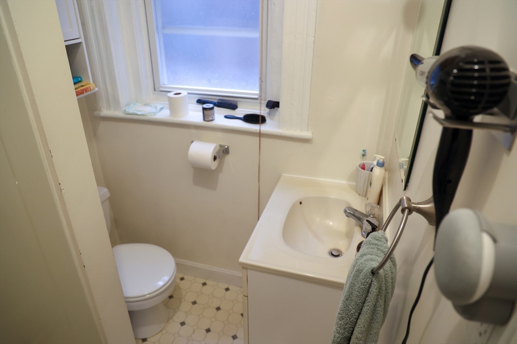 77 Westland Ave, Fenway