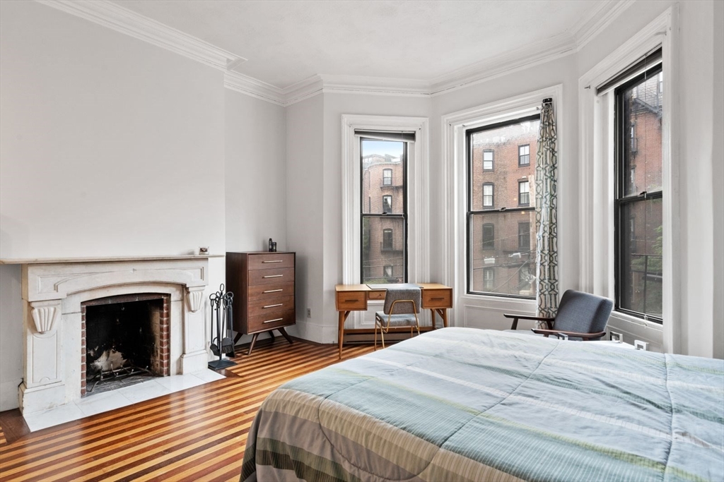 389 Beacon St, Back Bay