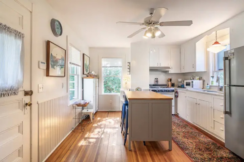 1847 Main Rd, Westport Point