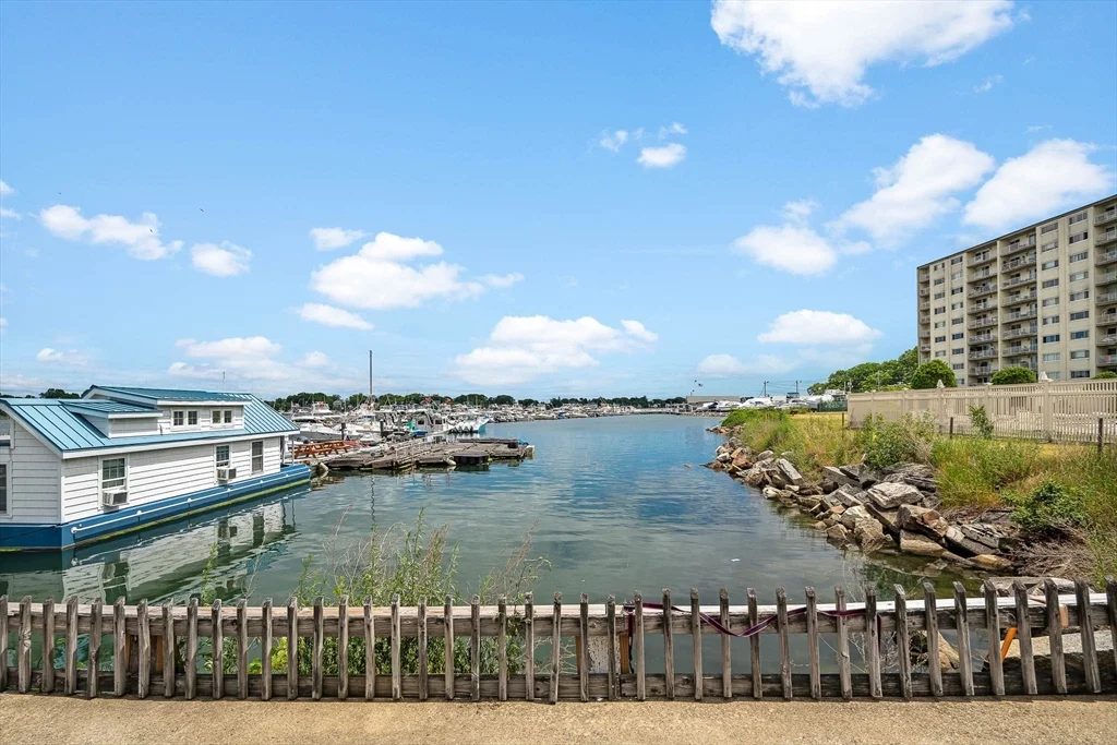 200 Cove Way, Quincy Point
