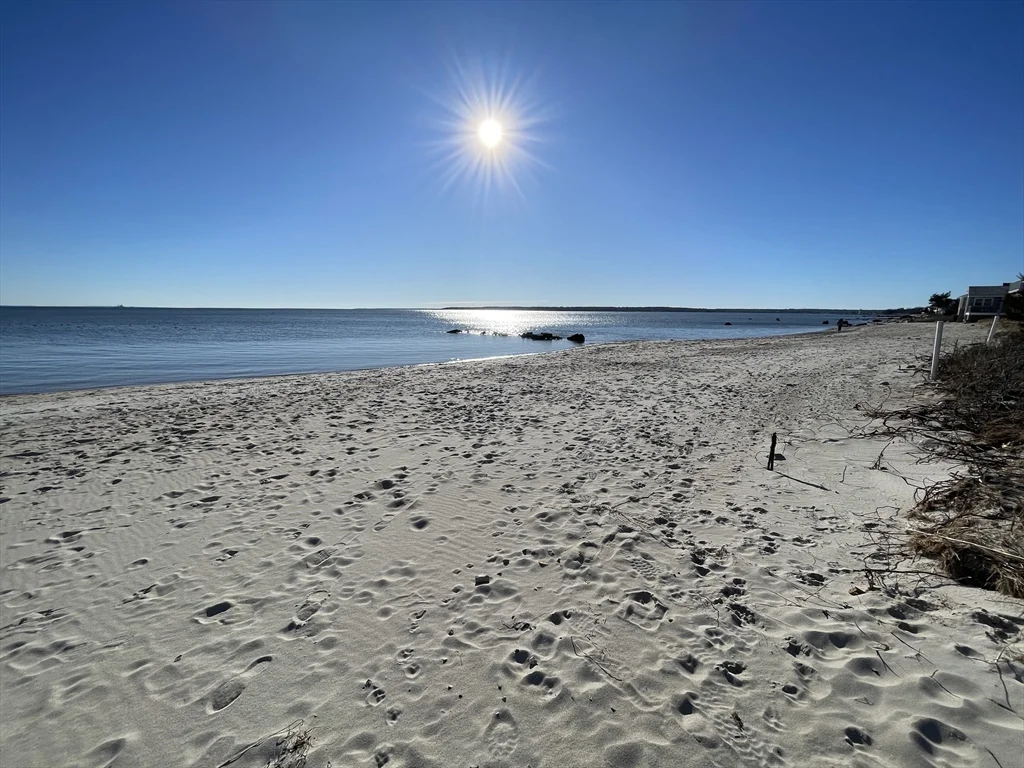 48 Angelica Ave, Mattapoisett