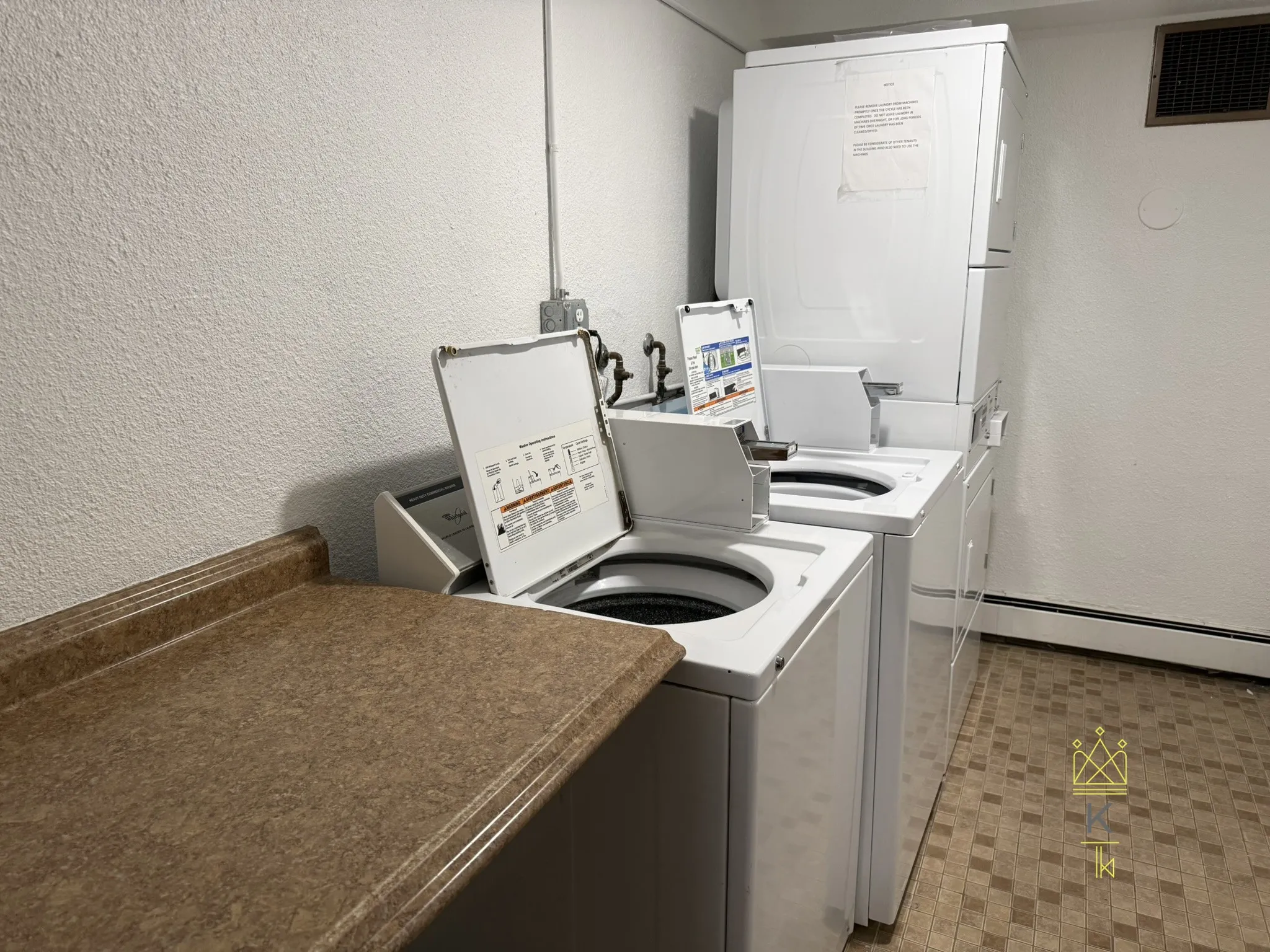 81 Green St, North Brookline