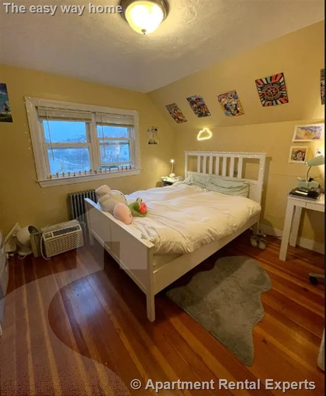 123 Winthrop St, Tufts