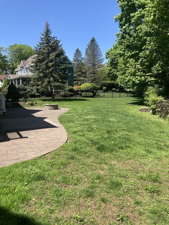 444 Atlantic Ave, Beach Bluff