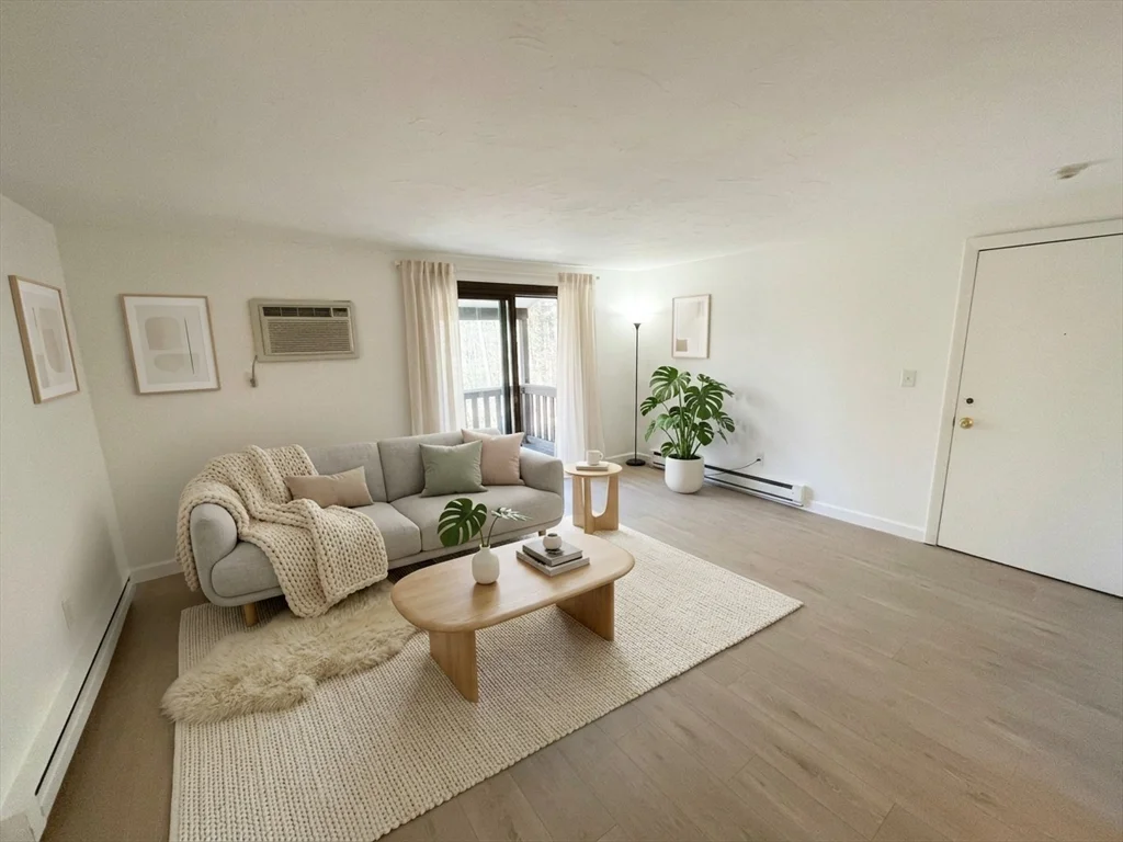 16 Erick Rd, Mansfield