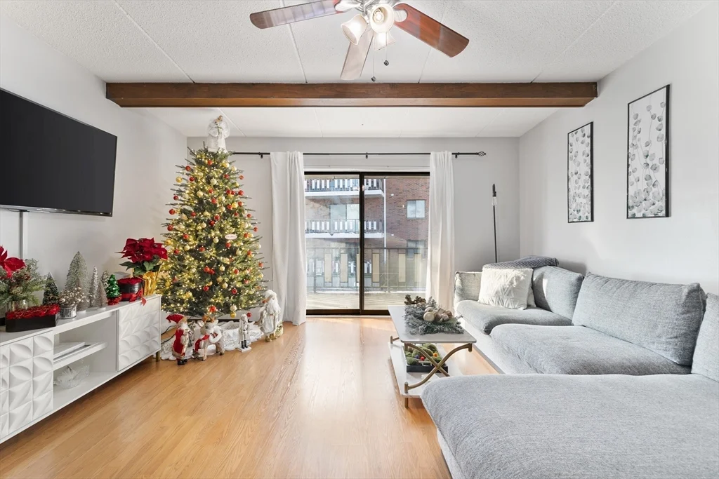 80 N Warren St, Woburn