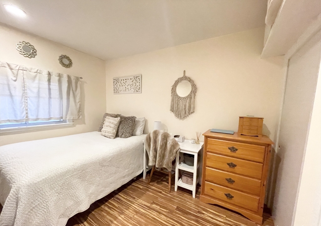 386 East 8th St, South Boston