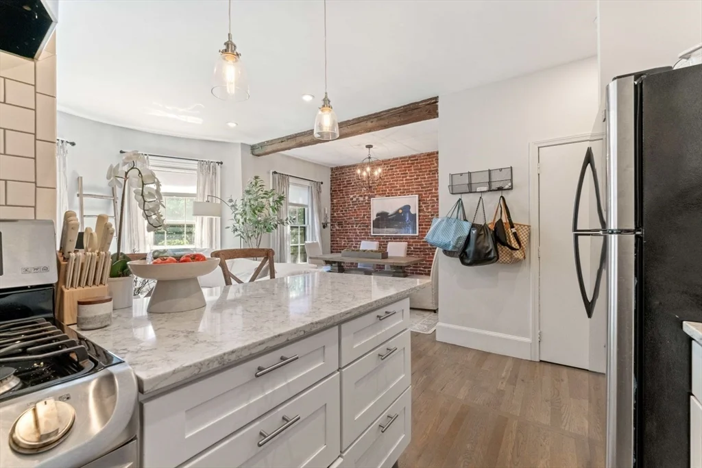 91 Waltham St, South End