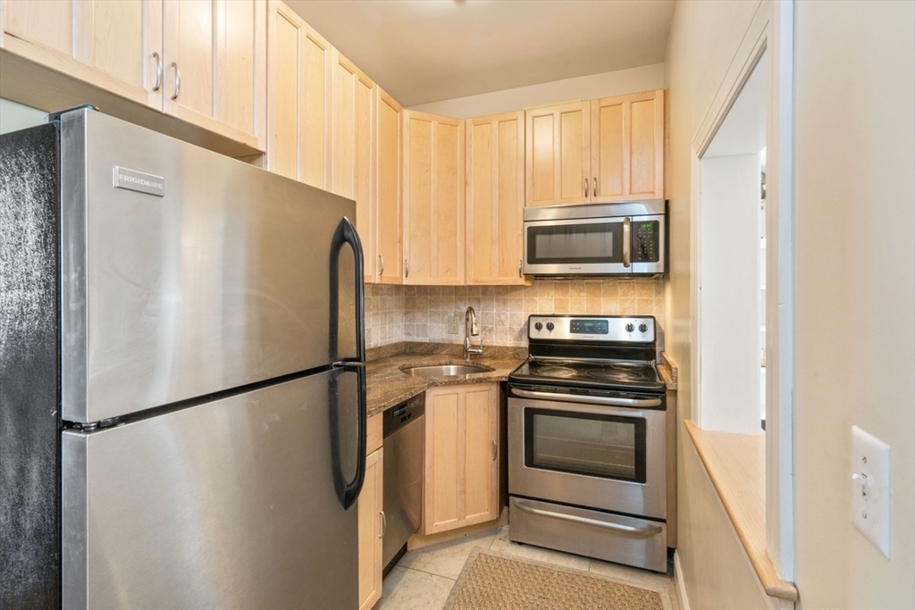 77 Marlborough St, Back Bay