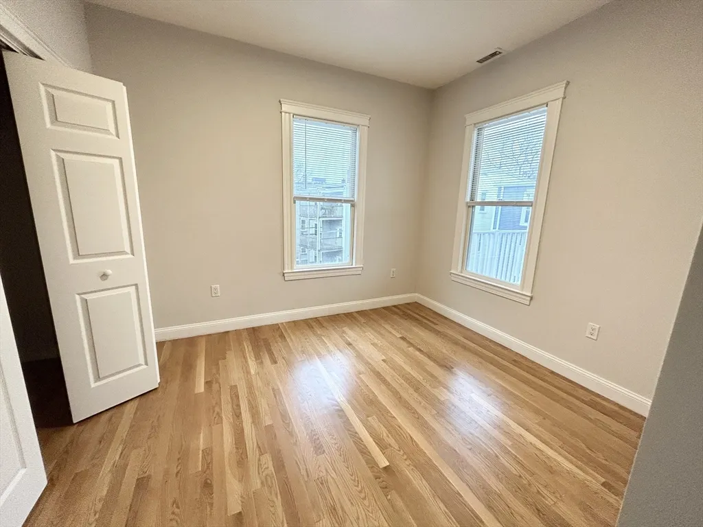 12 Buttonwood, Boston