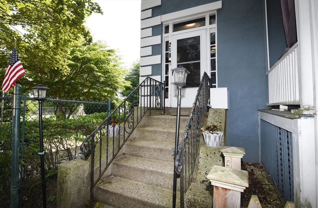 218 Wachusett St, Jamaica Plain