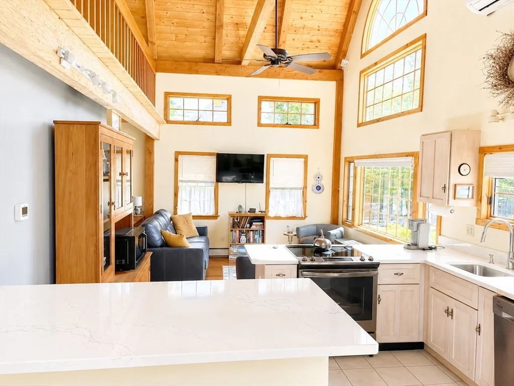 40 Provincetown View, Manomet