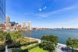 22 Liberty Dr, Seaport District