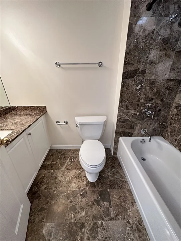 8 Museum Way, East Cambridge