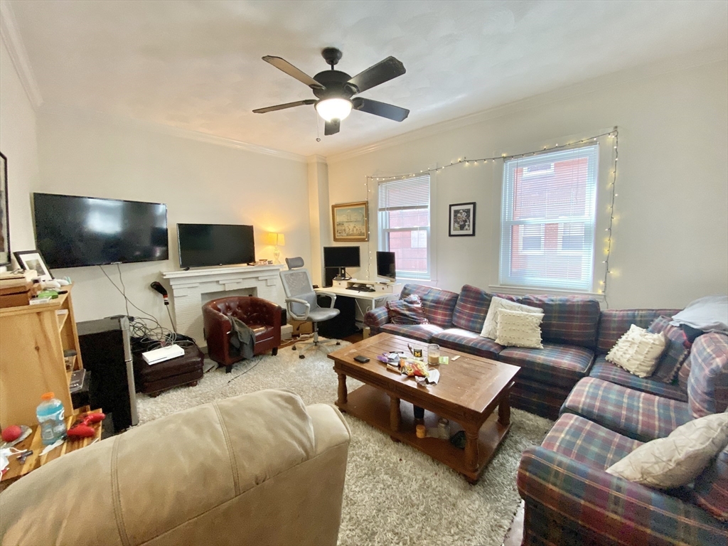 155 Salem St, North End