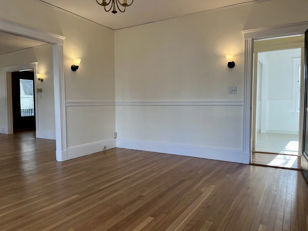 32 Goodrich Rd, Jamaica Plain