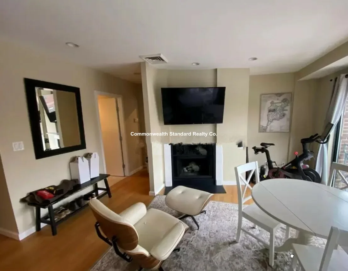 1661-1663 Washington St, South End