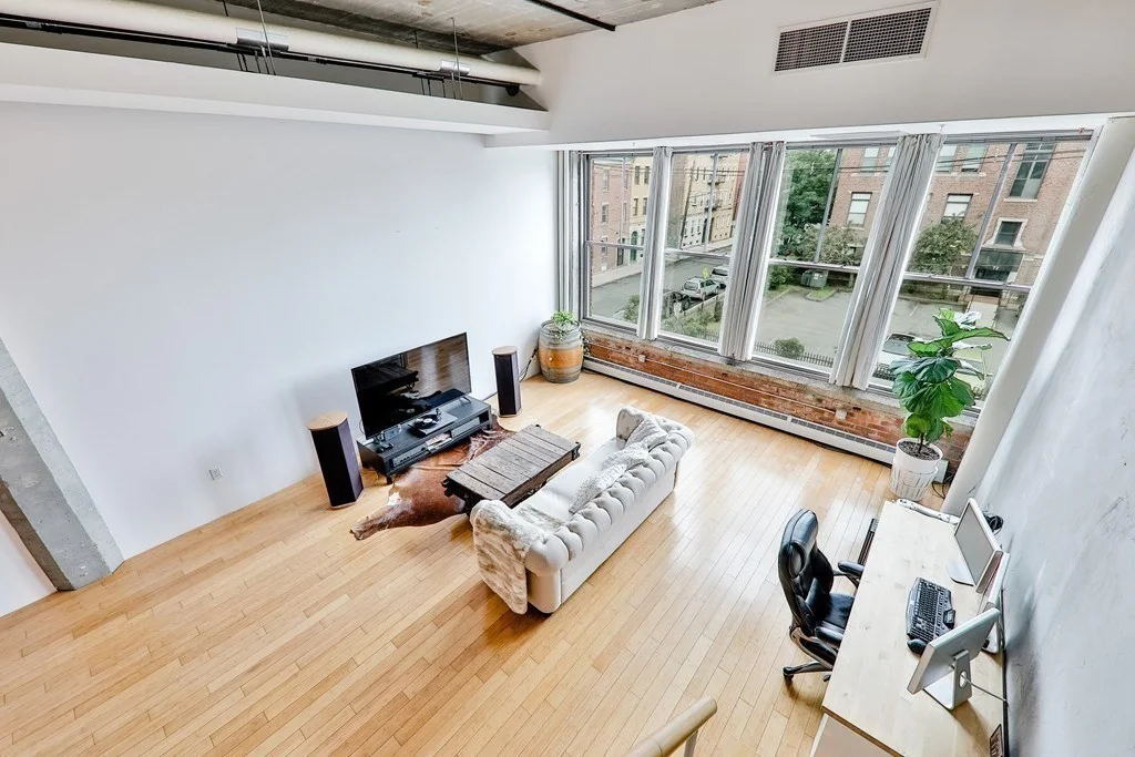 156 Porter St, East Boston