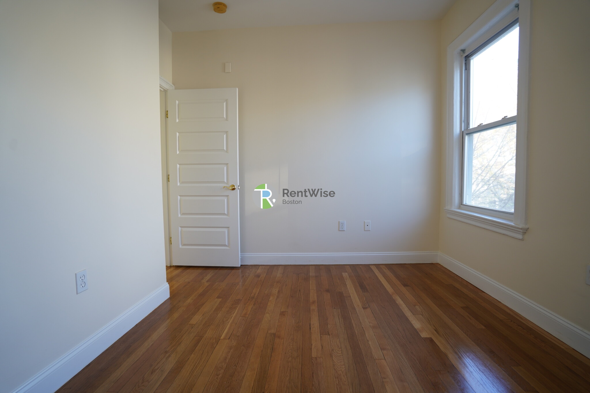 55 Ashford St, Allston