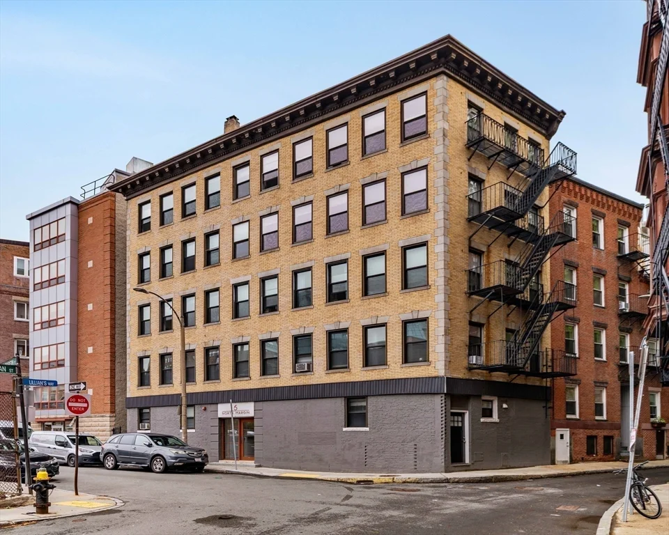 5 N Margin St, North End