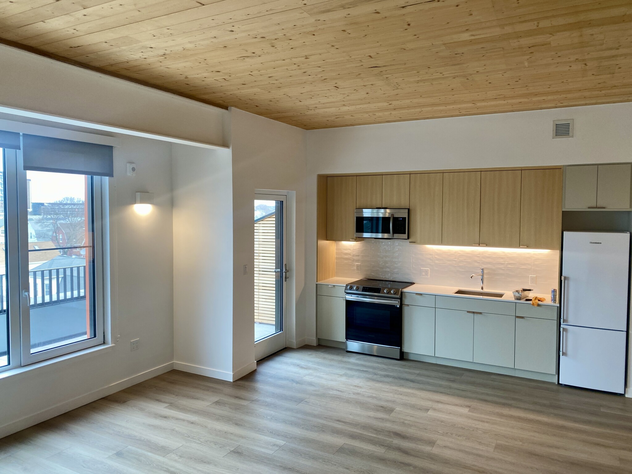 154 Broadway, East Somerville