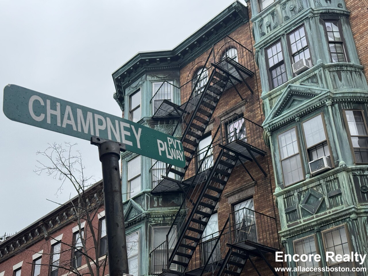 2 Champney Pl, Beacon Hill