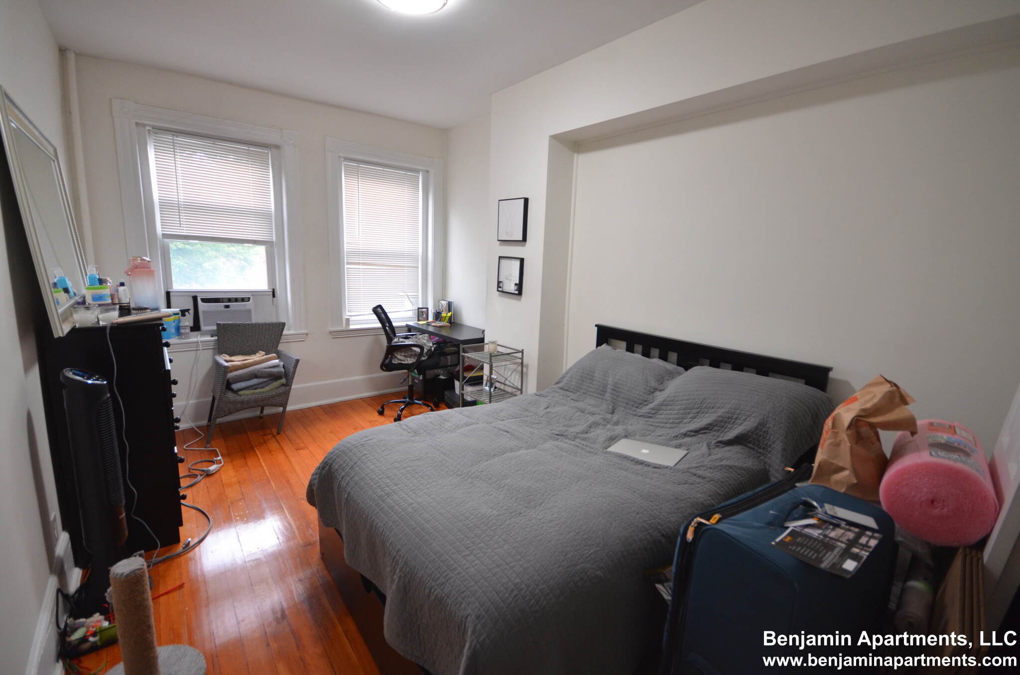 77 Brighton Ave, Allston