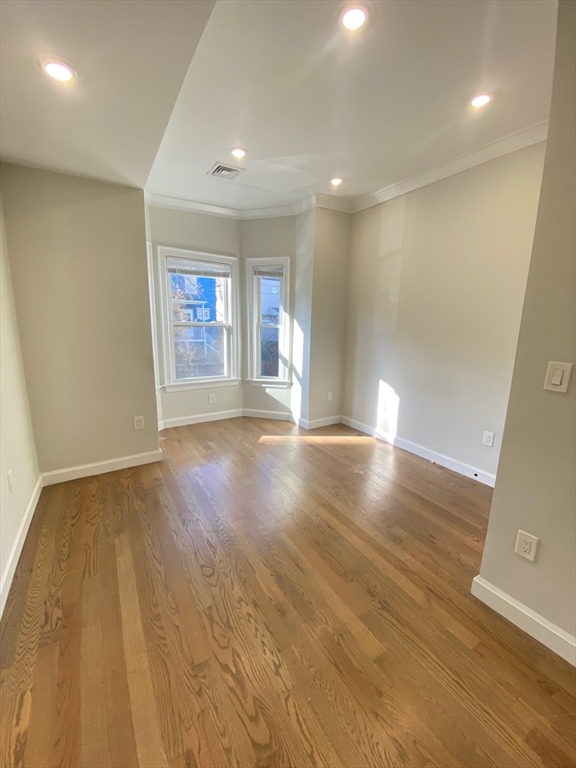 46 Sheridan St, Jamaica Plain