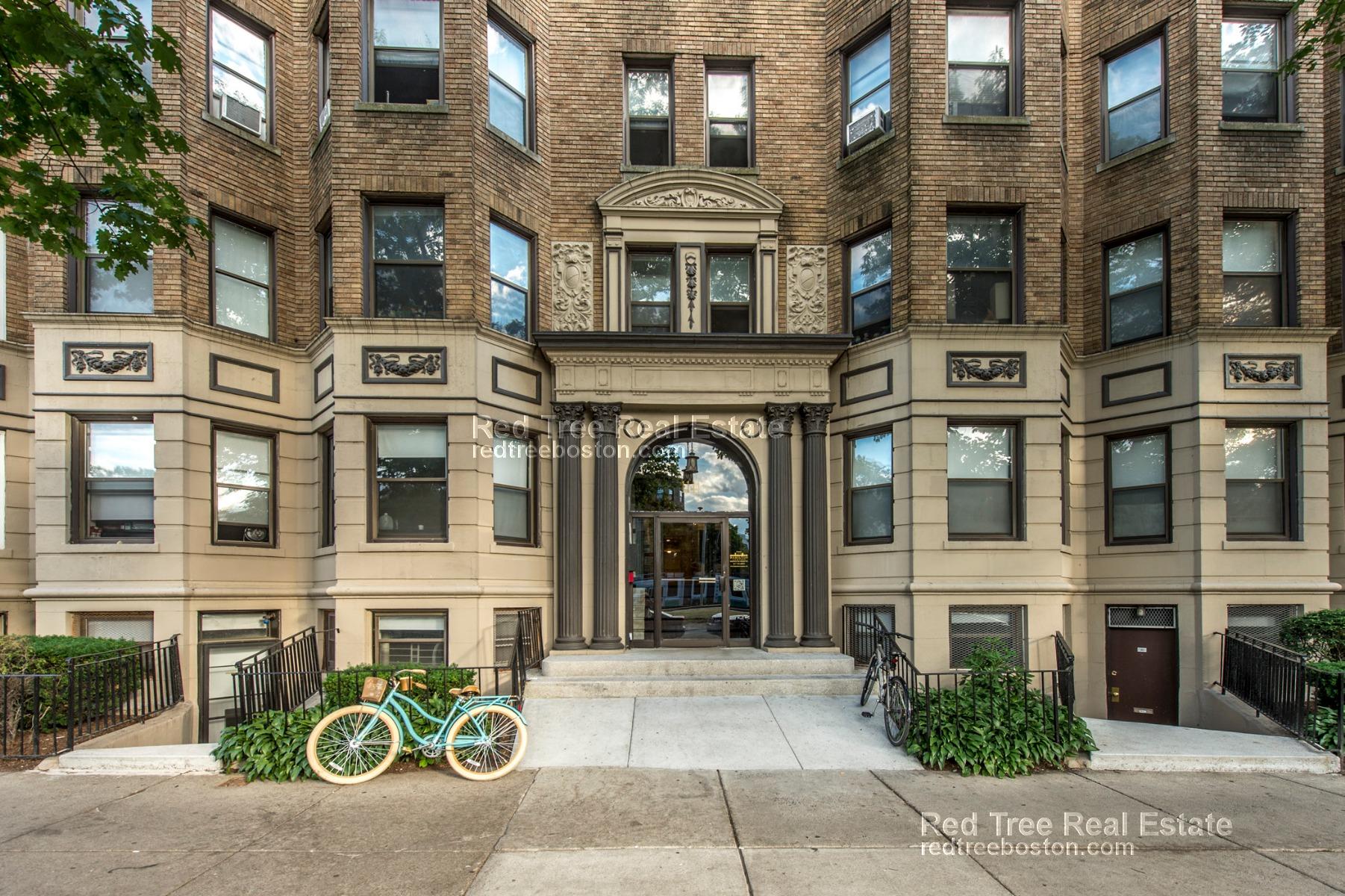 1152 Commonwealth Ave, Allston