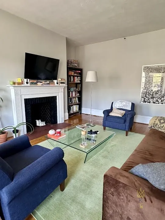 1569 Beacon St, Brookline