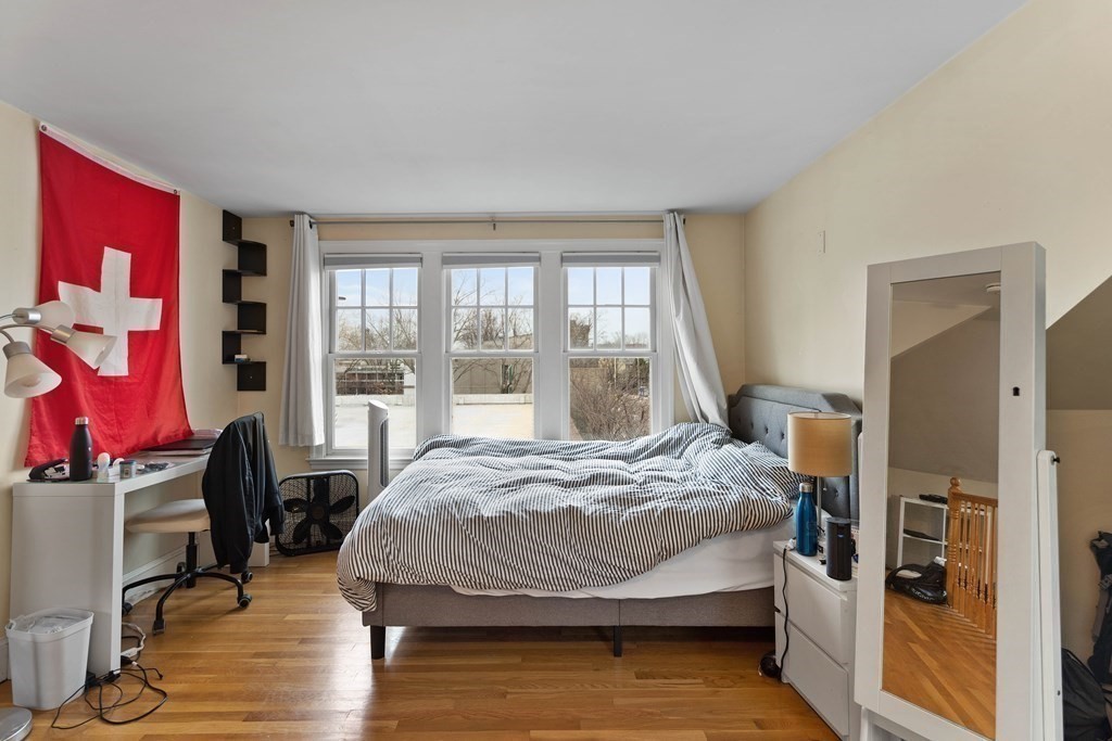 131 Putnam Ave, Cambridgeport