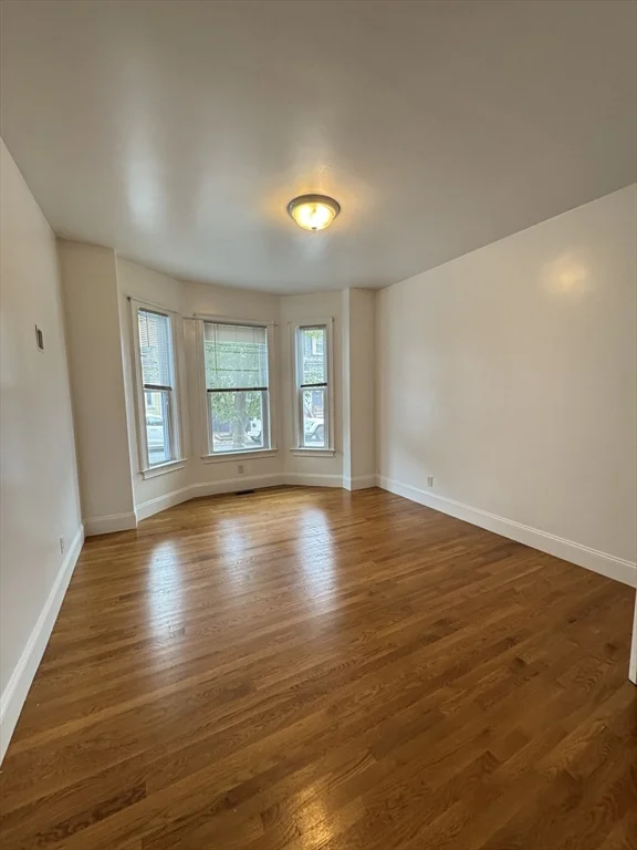 157 M St, South Boston