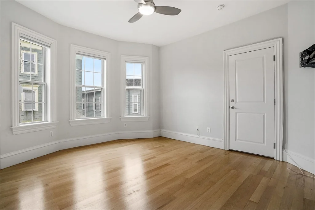 703 East 4th St, South Boston