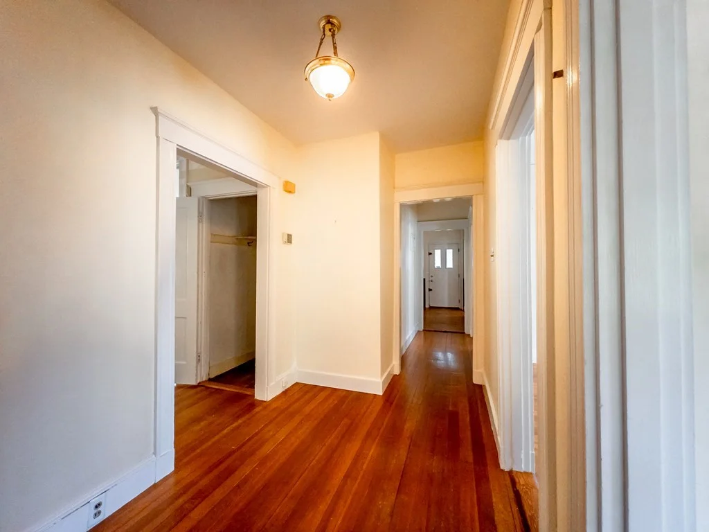 67 Hampstead Rd, Jamaica Plain