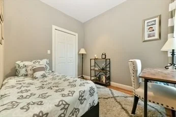 150-1/2 M St, South Boston