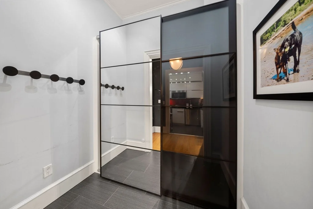 165 Beacon St, Back Bay