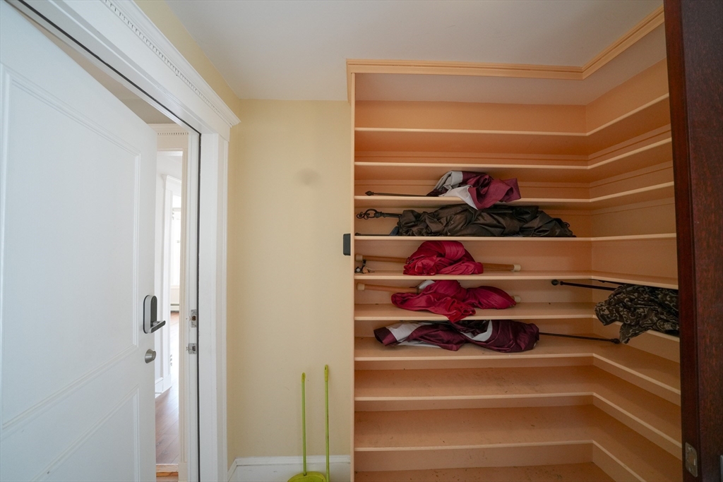 15 Merrymount, Quincy