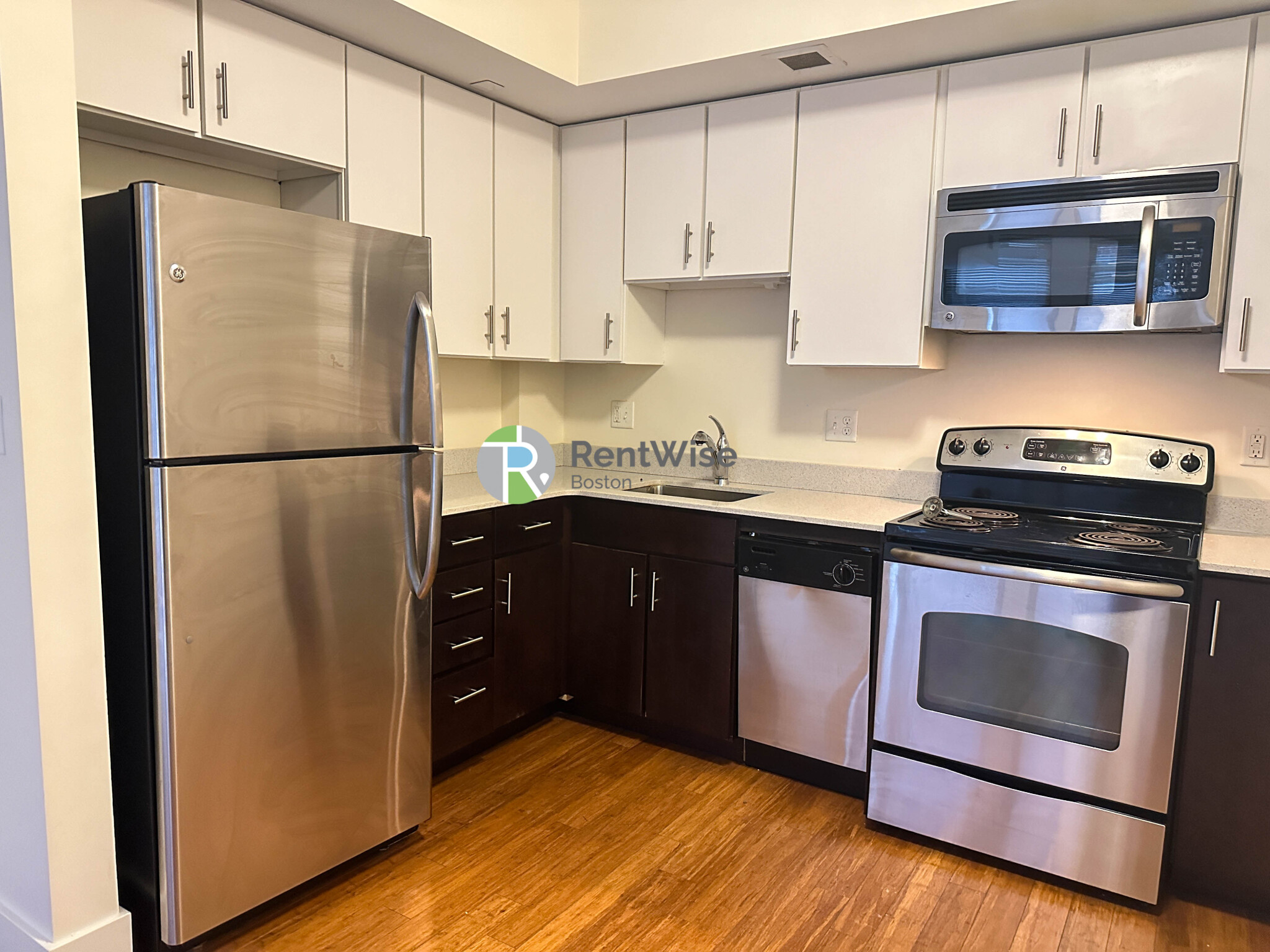 8 Winter St, Downtown