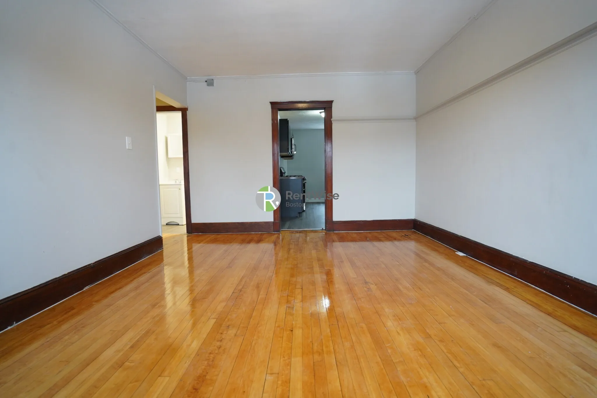 90 Cypress St, Emerson Gardens