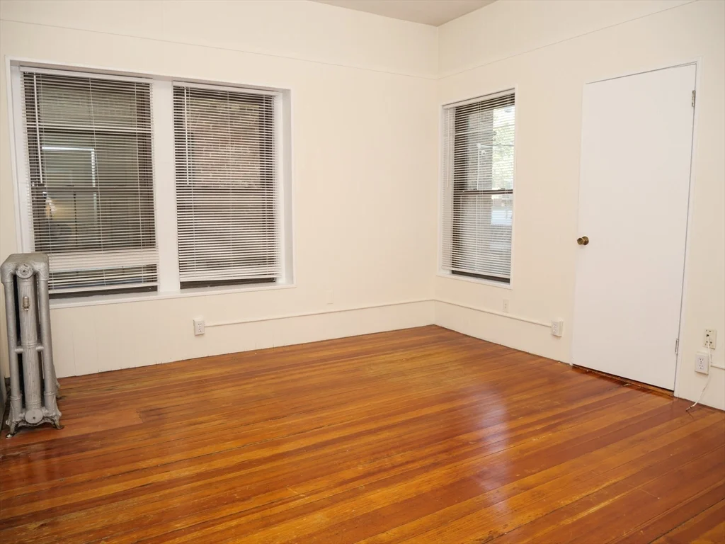 1382 Beacon, Coolidge Corner