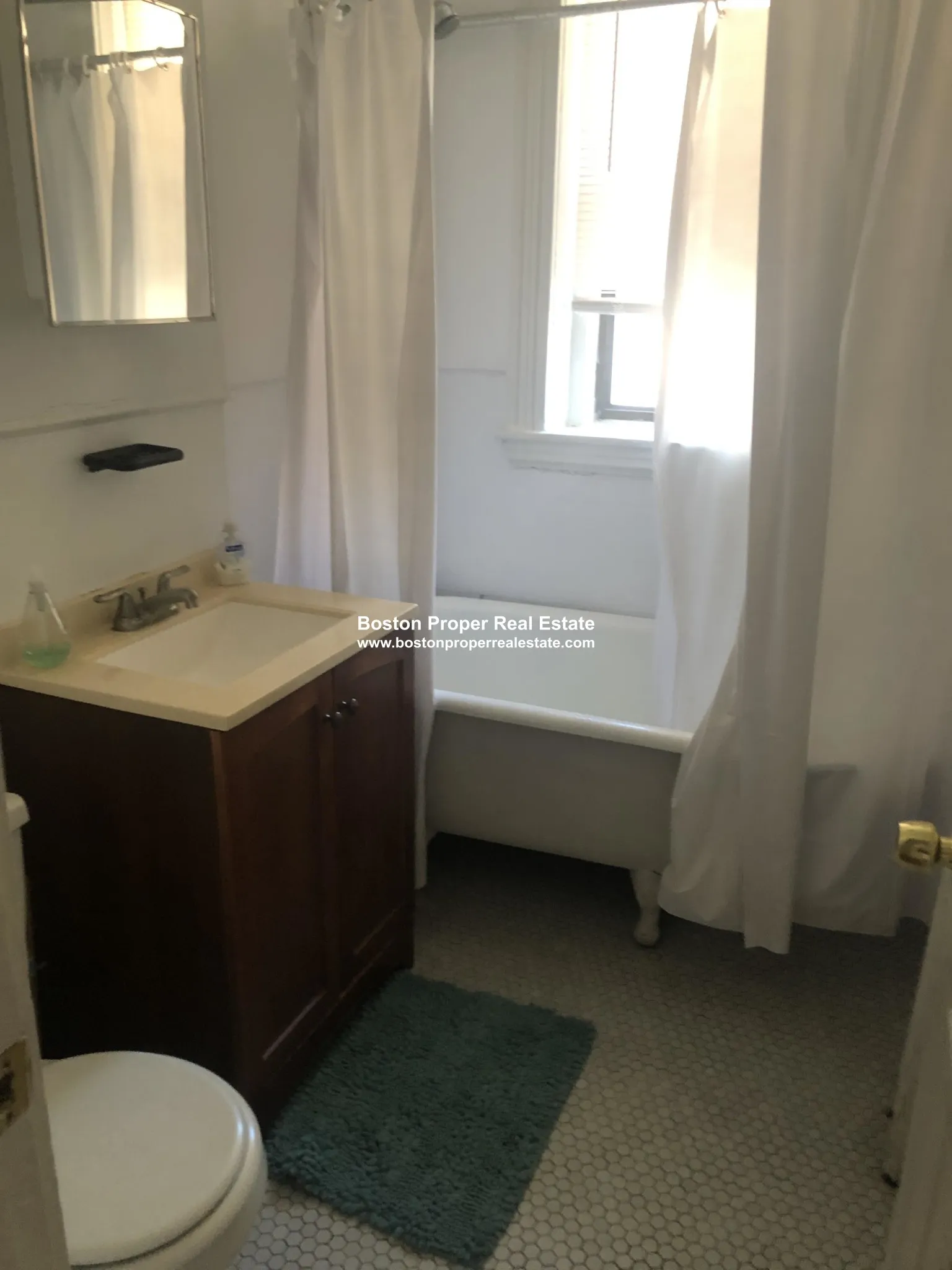 64 Charlesgate East, Fenway