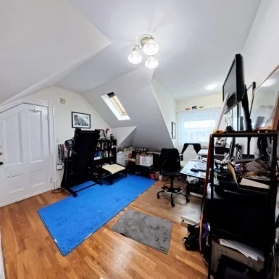 185 Davis Ave, Brookline Village