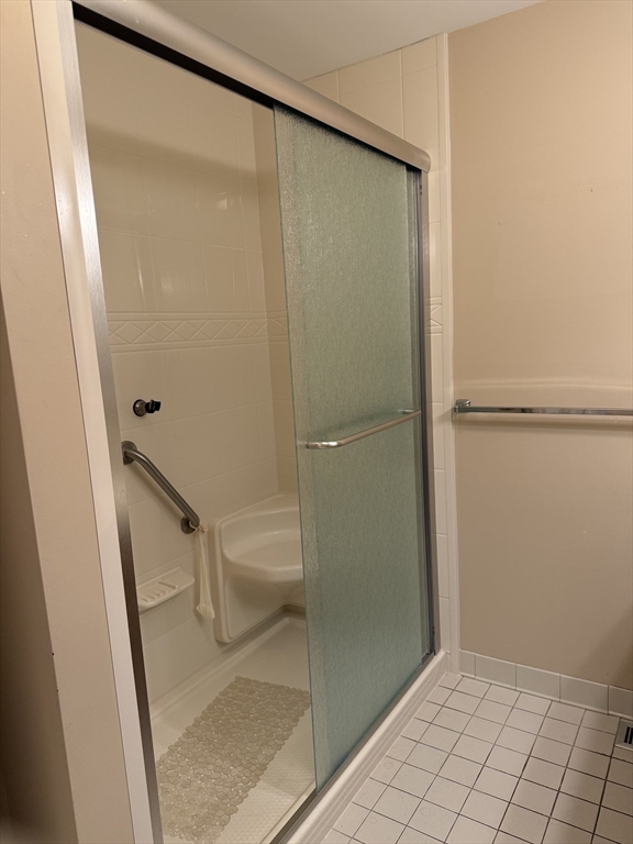 36 Essex Green Ln, Peabody