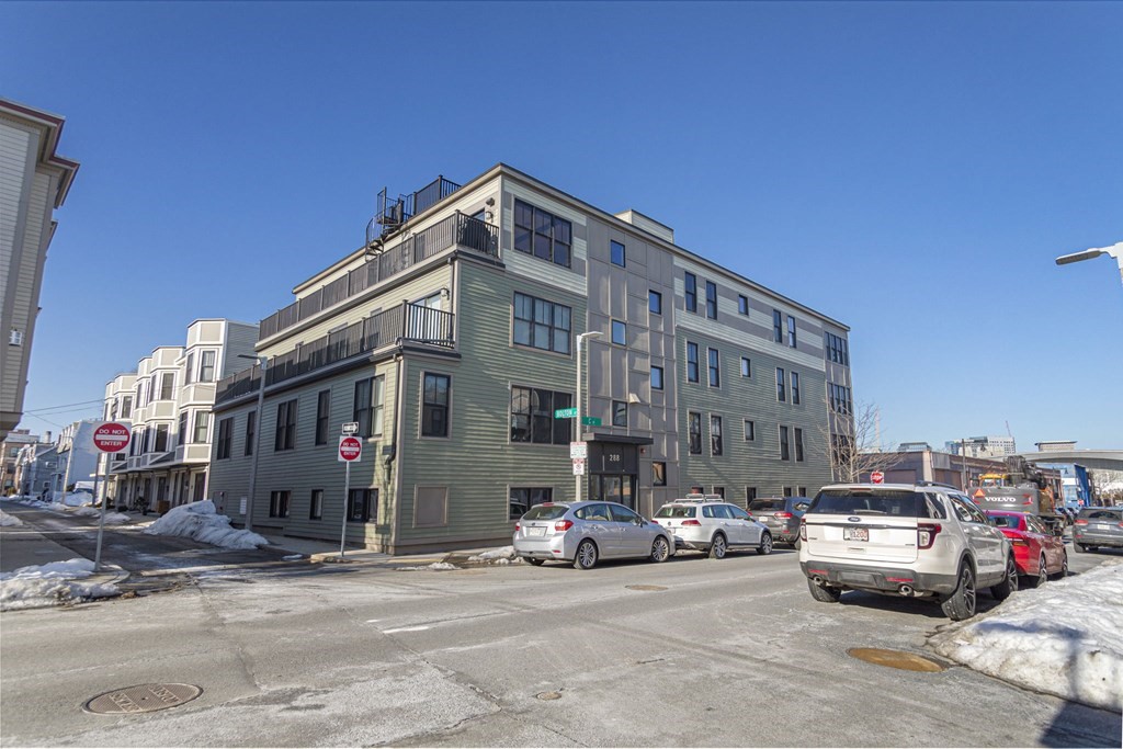 288 C St, South Boston