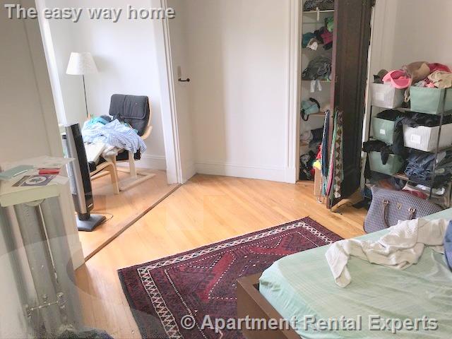 172 Maple St, Malden Center