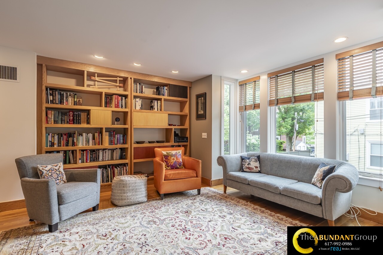 54 Trowbridge St, Mid-Cambridge