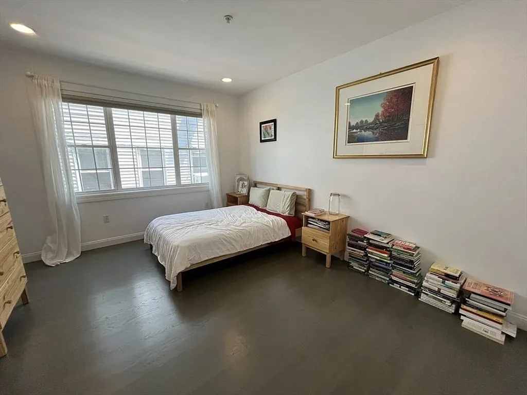 20R Cross St, East Somerville