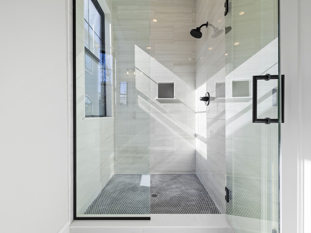 48 Woodward St, South Boston