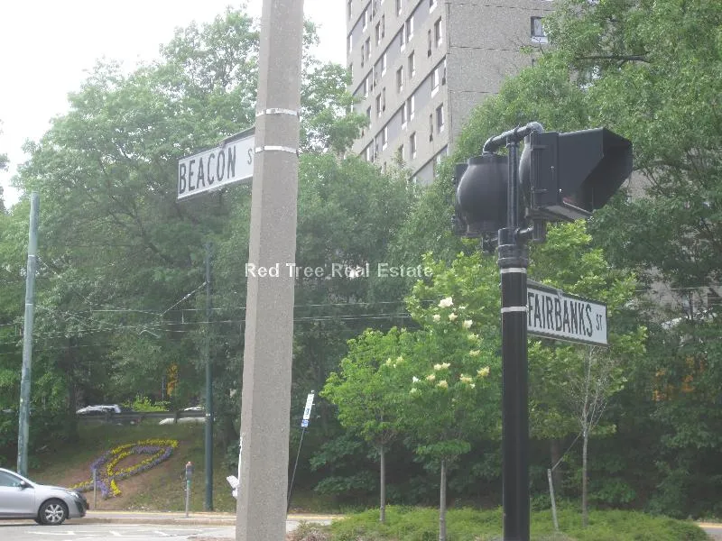 21 Fairbanks St, Griggs Park