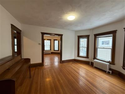 50 Simpson Ave, Tufts